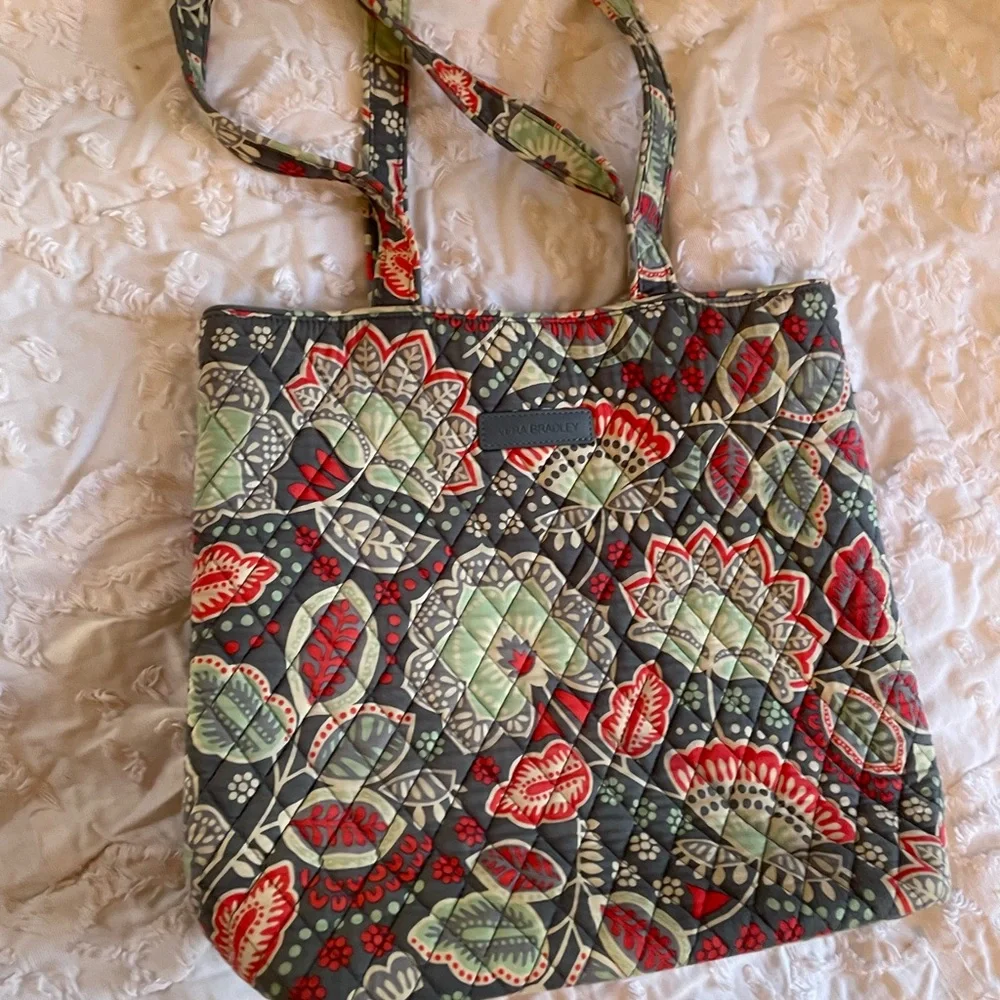 Vera Bradley bag Great Condition - Picture 2 of 8